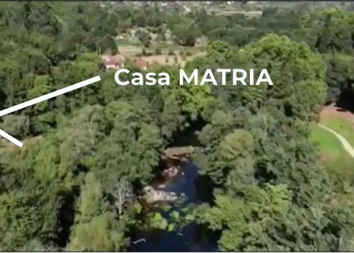 Casa Matria Dom wakacyjny Ponteareas